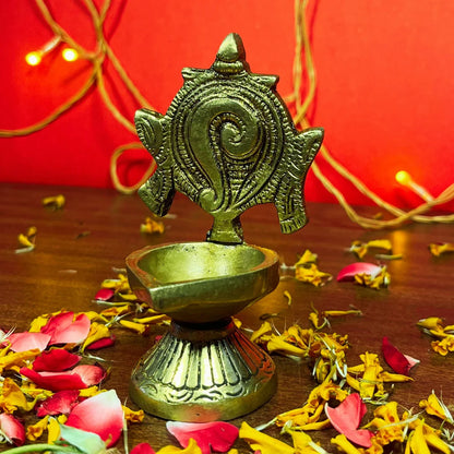 PITTALAM Brass Shankh Diya - Serene Illumination