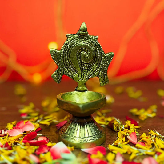 PITTALAM Brass Shankh Diya - Serene Illumination